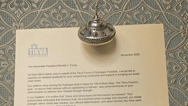 The gift freed hostage Eitan Mor will present to President Trump