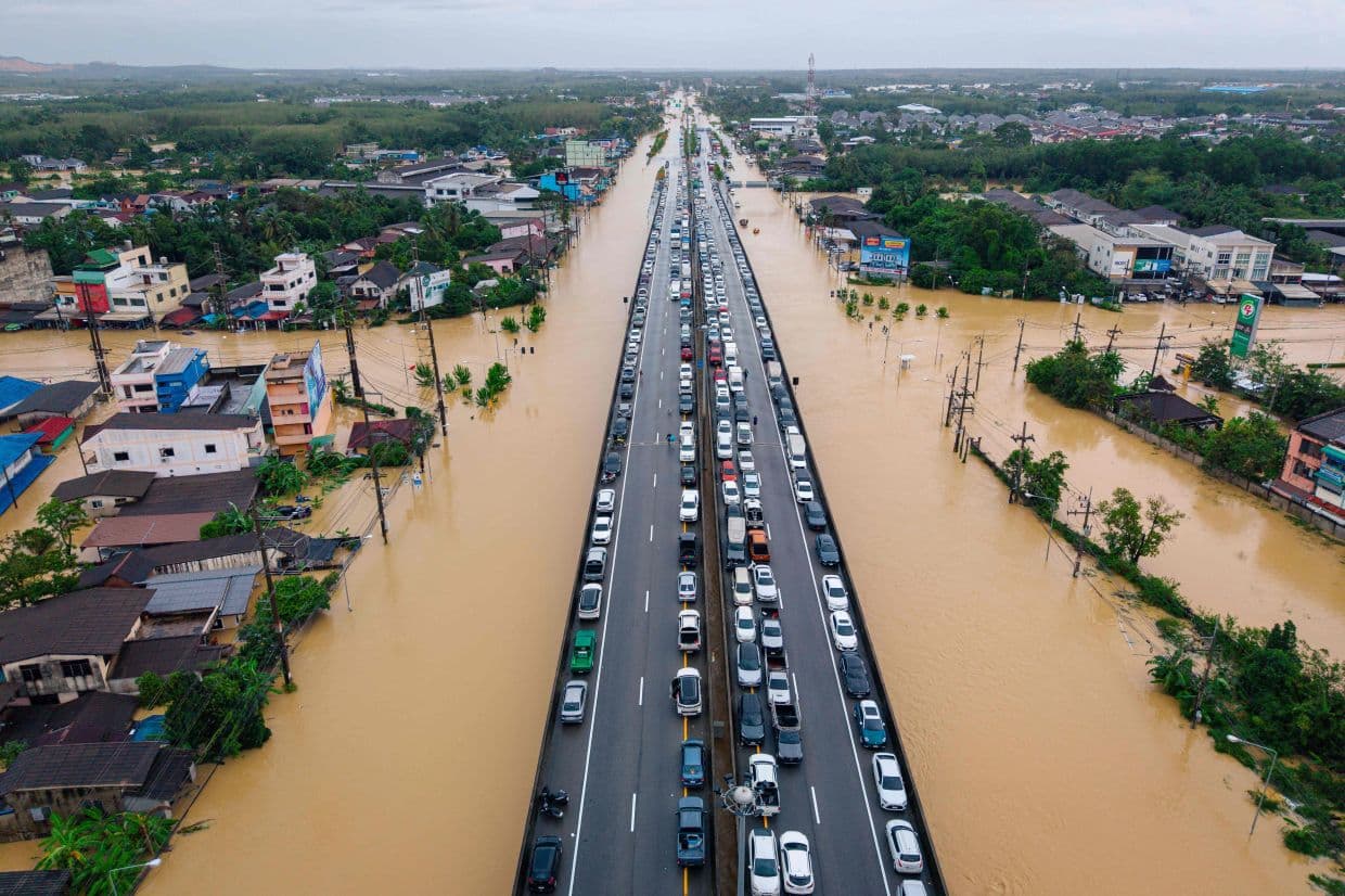 Hatyai flood: 310 Malaysians rescued by Sg Petani volunteer fire team in 'lightning trip'