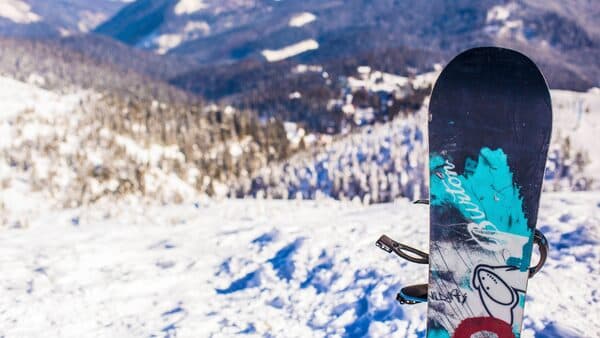 Burton Canada Black Friday Sale – Take 20% Off Snowboards, Outerwear & Gear with Code SNOWDAY