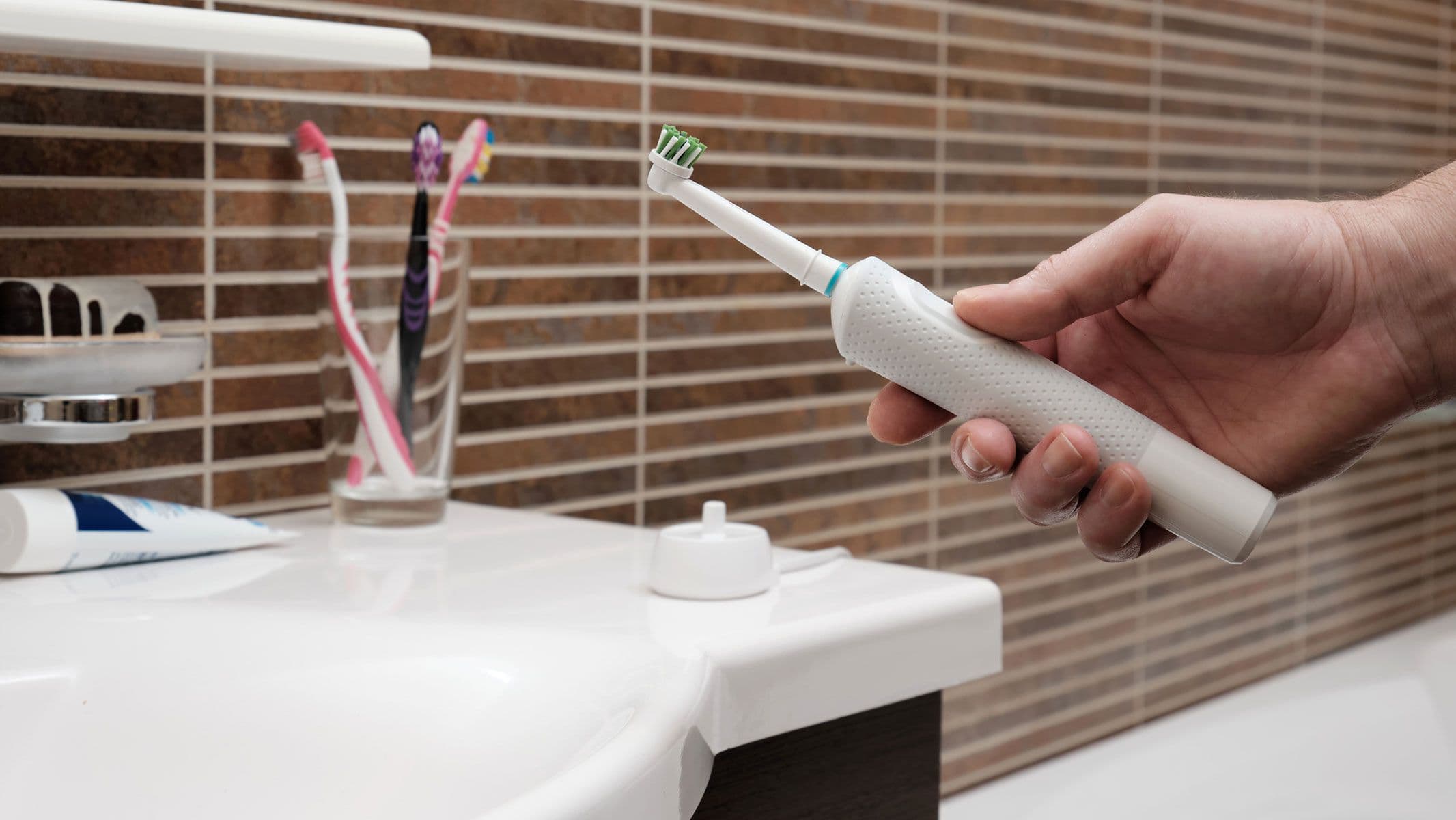 5 tips for buying an electric toothbrush this Black Friday