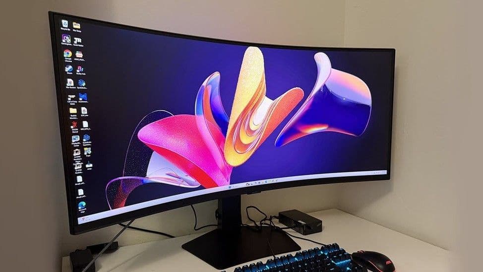 Samsung Odyssey G7 S40FG75 40-inch ultra-wide curved gaming monitor review: Fast, gorgeous, and immersive