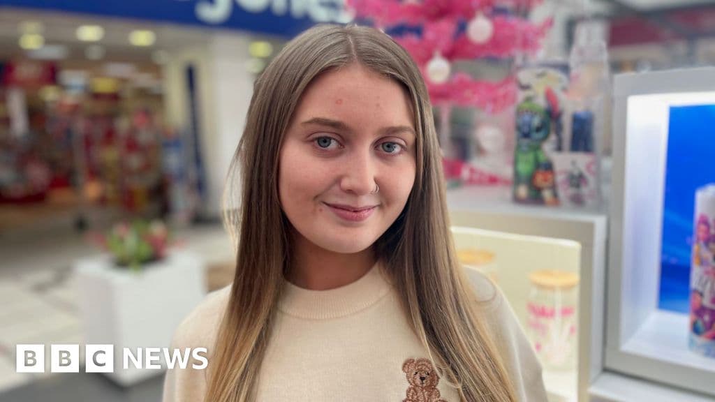 Tax, benefits and minimum wage: What does the Budget mean for Scotland?