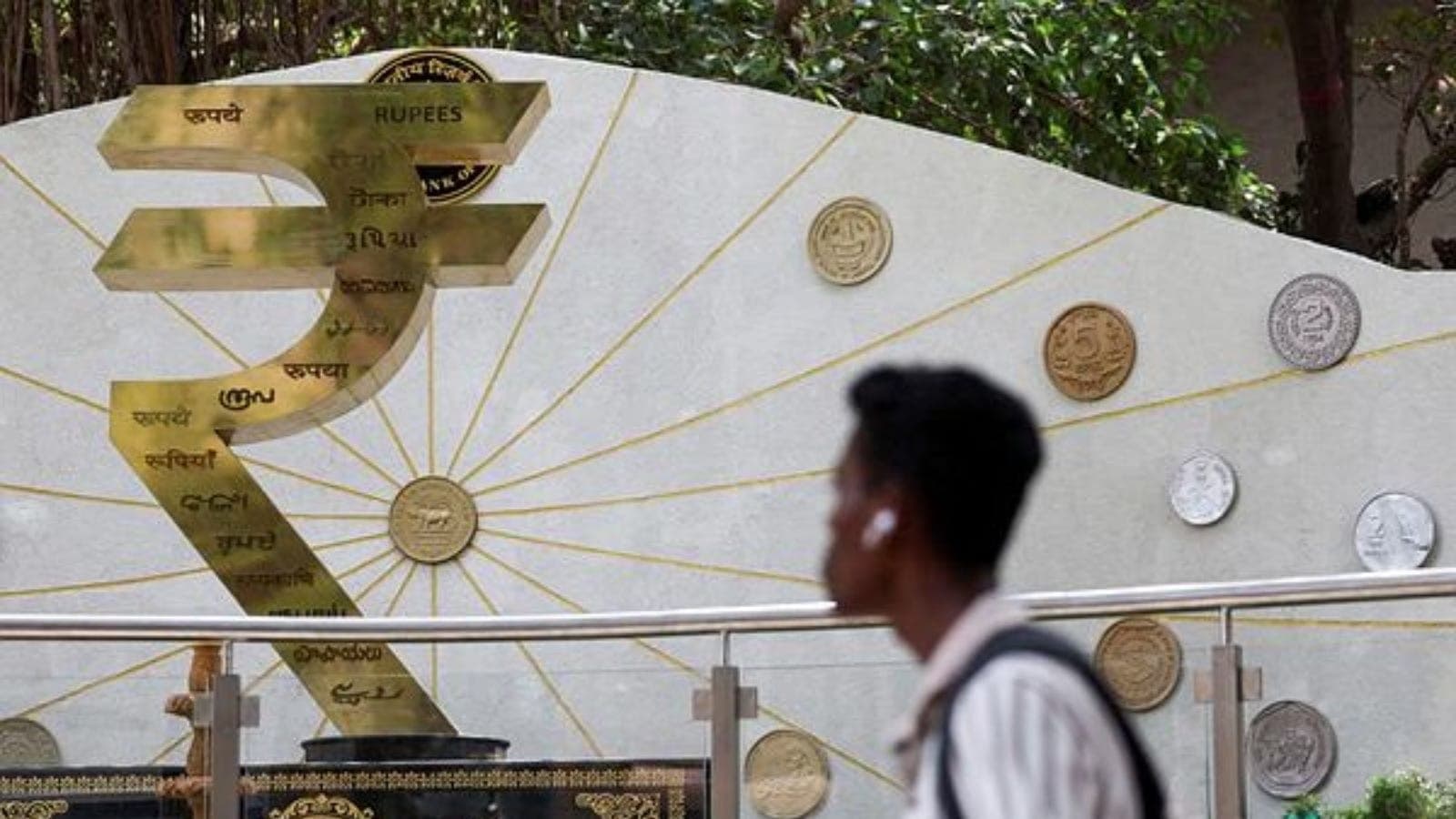 The rupee’s real problem: A rising import bill and stagnant exports