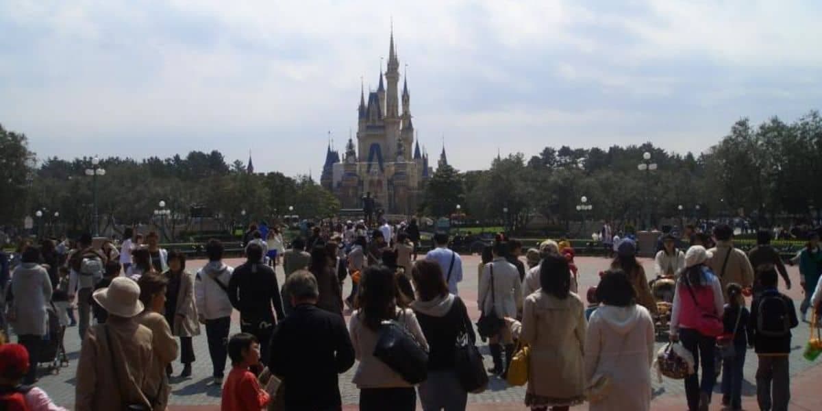 Infamous Disney Park Leaves Guests in 6+ Hour Gridlock, Guests Pay Hundreds for Entrapment