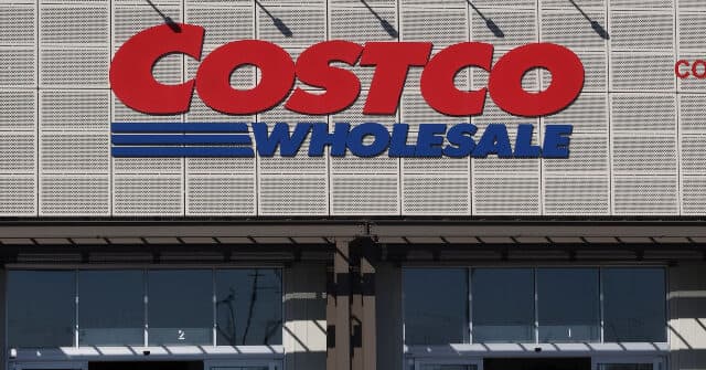 Costco Recalls Caesar Salad Products For Possible Plastic Contamination