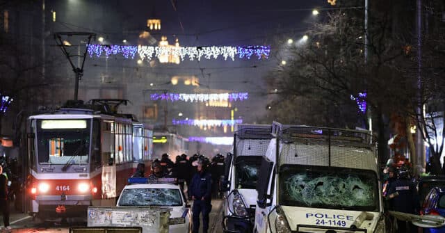 Bulgaria Withdraws Controversial Budget After Tens of Thousands Protest
