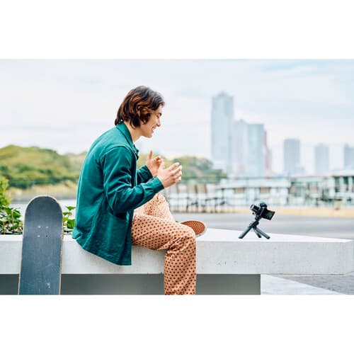 Best Compact Vlogging Cameras: The Complete Buyer’s Guide for Every Creator