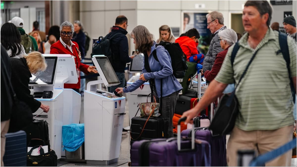 United Airlines Lists Cancelled Flights for Today. How to Get a Refund