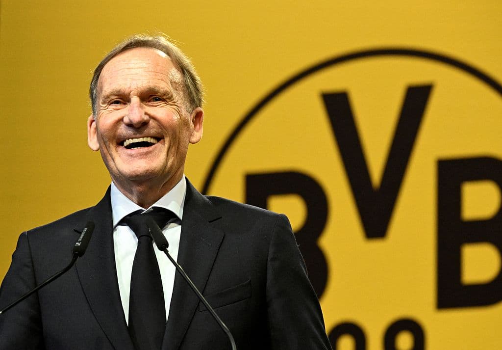  Watzke elected BVB president by a narrow margin