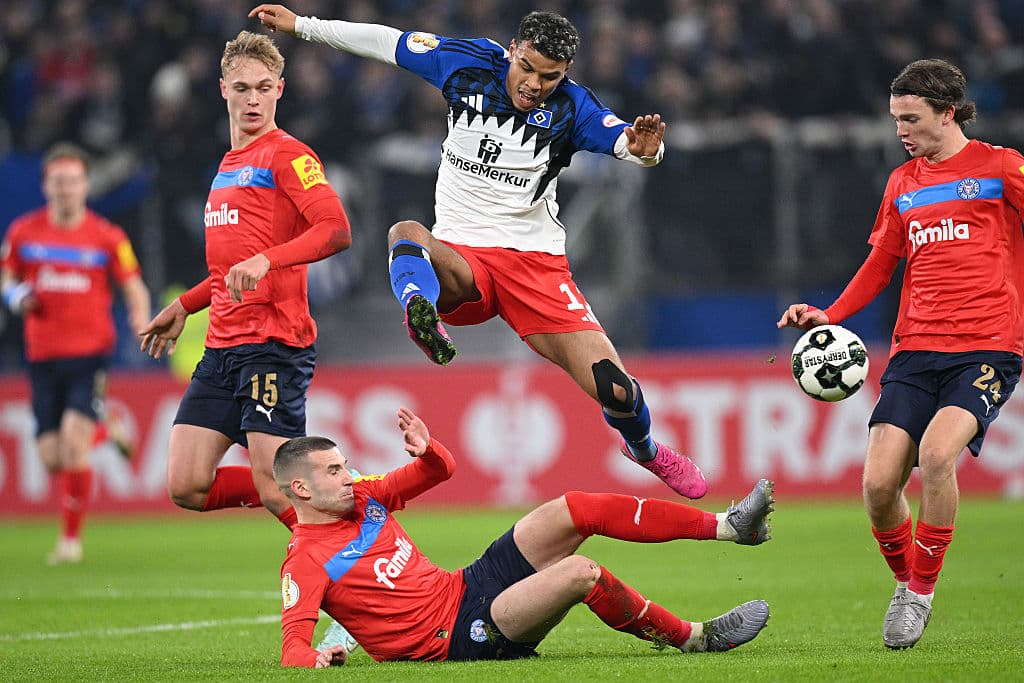  Teams face extra time as DFB-Pokal clash goes to added minutes