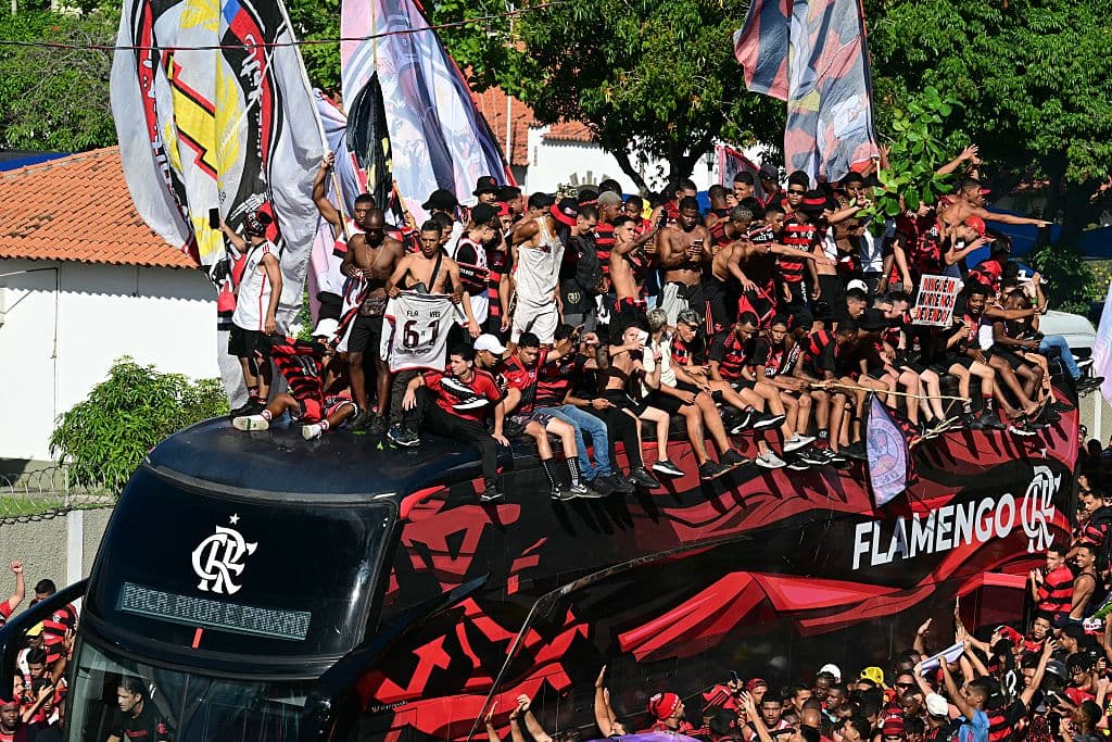 Madness at Flamengo: Fans stormed onto the team bus