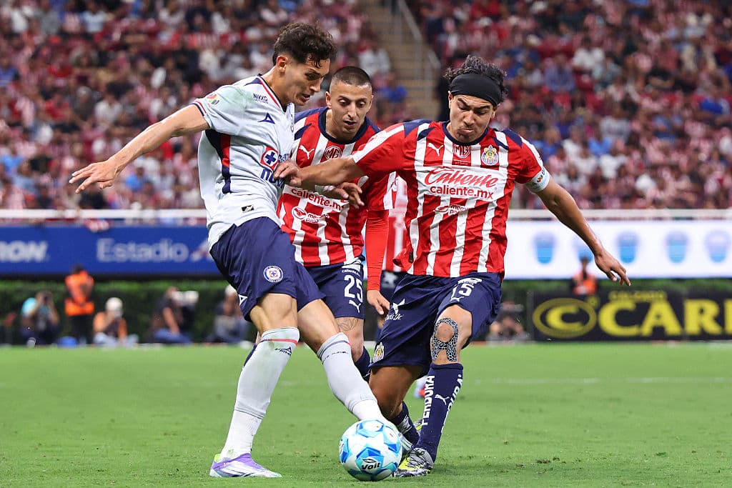 Line-ups announced for Chivas v Cruz Azul