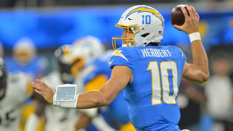 Eagles vs. Chargers live score, updates, highlights from NFL 'Monday Night Football' game