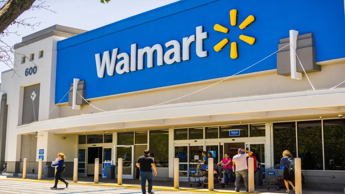Walmart has a bestselling HP touchscreen laptop on sale for just $279 right now