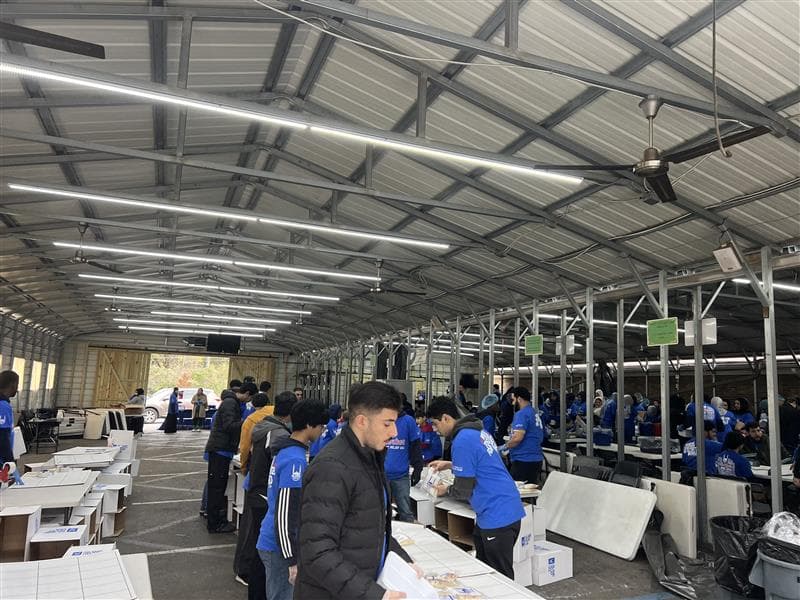 Birmingham Islamic Society partners with Islamic Relief USA to pack meals for those in need