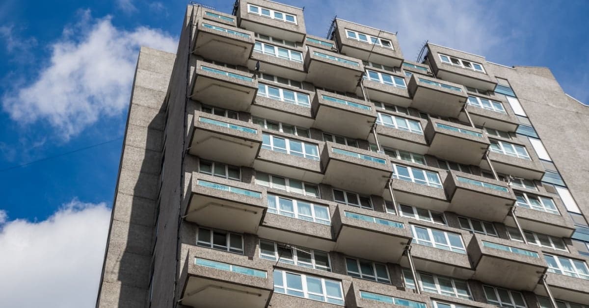 Landlord quirks leave thousands of flats stuck in the broadband slow lane