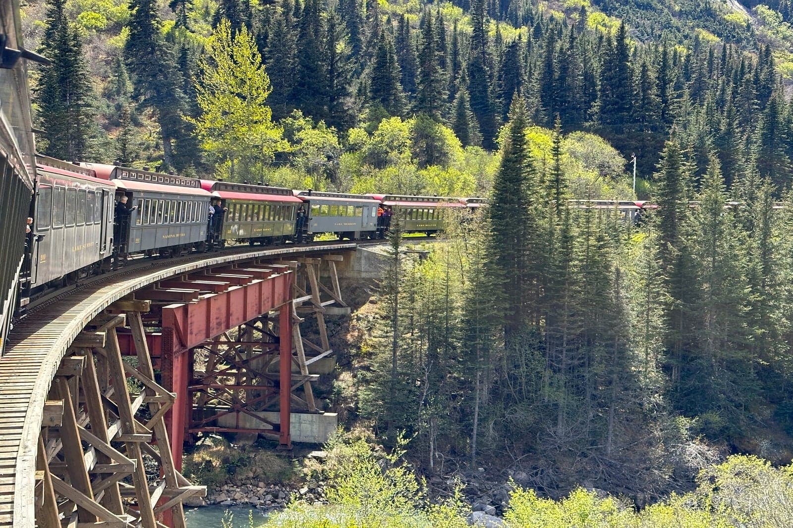 Skagway's White Pass Railway cruise excursions in Alaska: All you need to know
