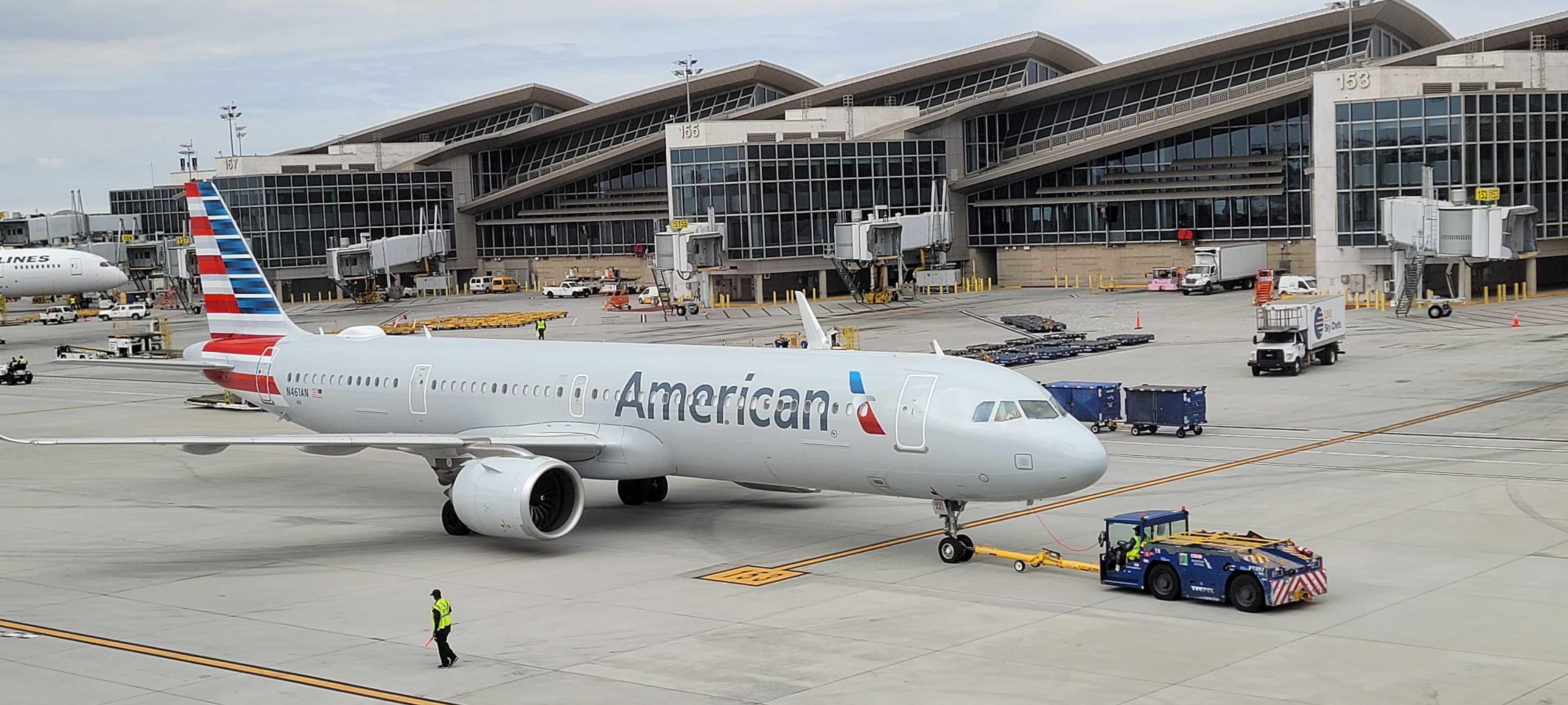 American Airlines Launches AAdvantage Pass Bundle Of Miles And Status — But The $5,000 Price Tag Makes No Sense