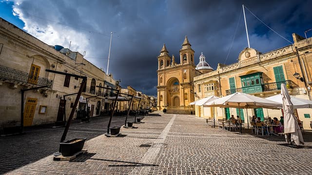 KLM Royal Dutch: Seattle – Malta. $491 (Basic Economy) / $731 (Regular Economy). Roundtrip, including all Taxes