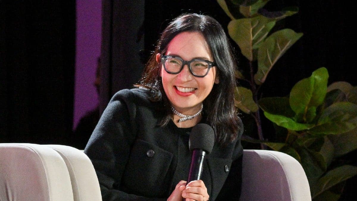 ‘The Handmaid’s Tale’ Co-Showrunner Says TV Villains Are More Humane Than Real Life: ‘You Couldn’t Script What’s Going on Now’ | Video