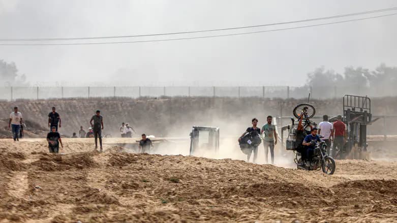 Calls, warnings, and failure: New details emerge from the October 7 investigation