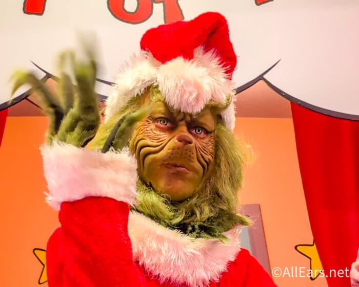 REVIEW: This Might Be the BEST Holiday Dining Experience at Any Orlando Theme Park