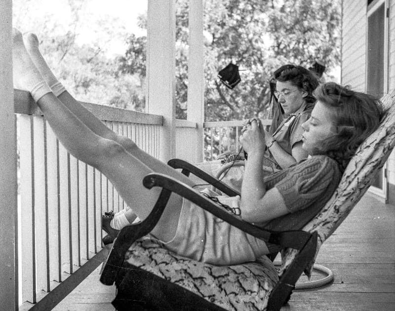 50 Vintage Found Photos Show What Life Looked Like in 1940s America