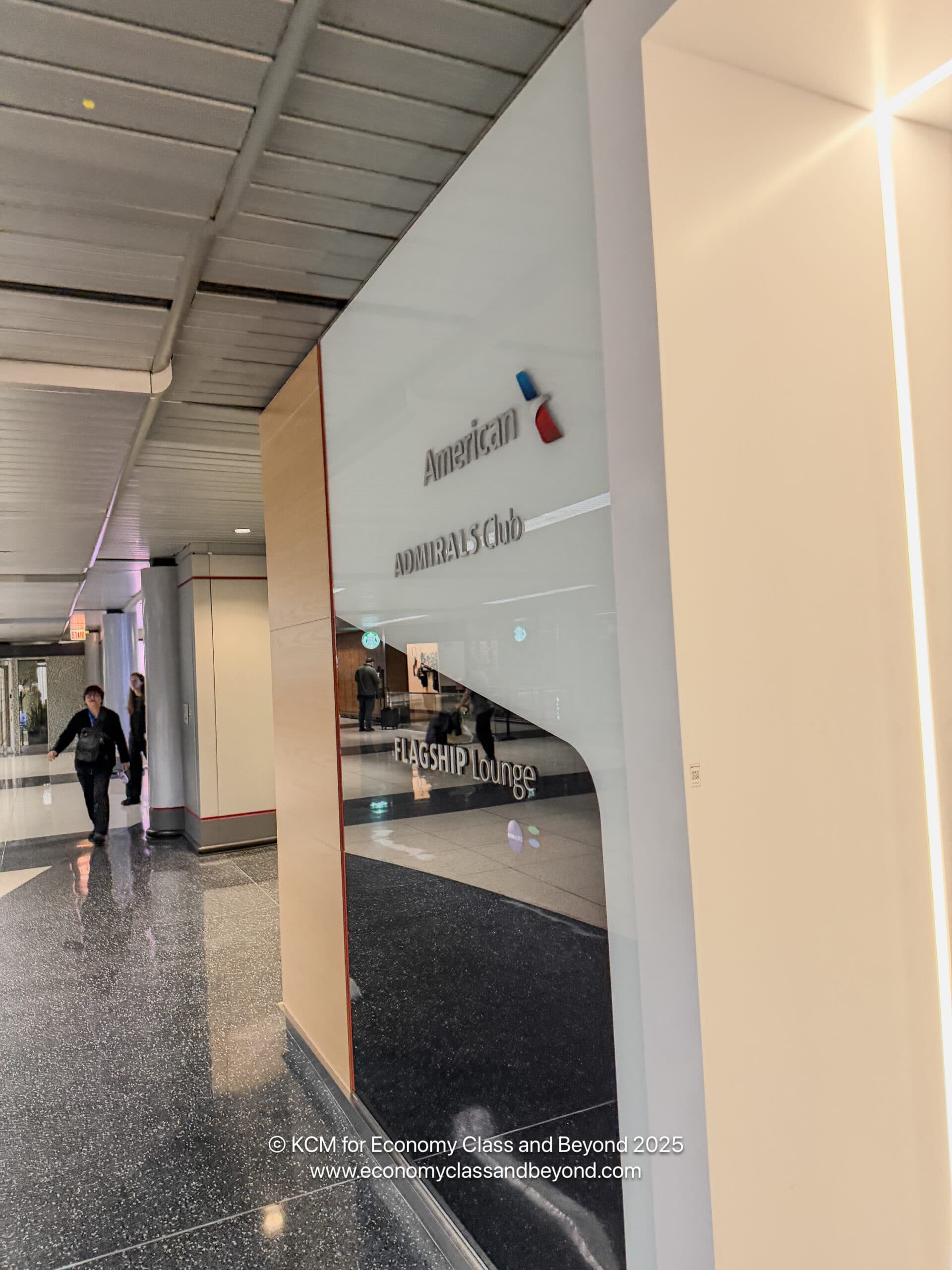 TRIP REPORT – American Airlines Flagship Lounge, Chicago O’Hare T3 – New Aircraft, Old Friends