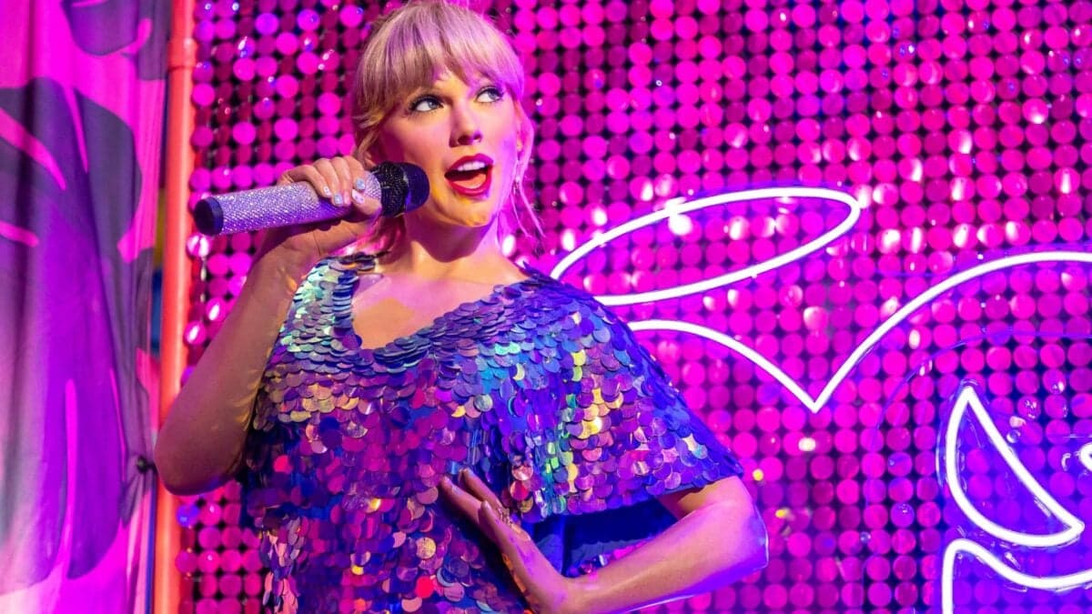 ‘Taylor Swift Is a Nazi’ Claims Were Spurred by a Coordinated Bot Attack, Study Finds
