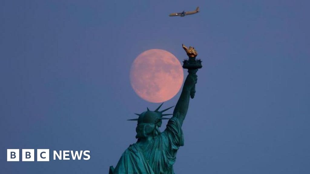 US could ask foreign tourists for five-year social media history before entry