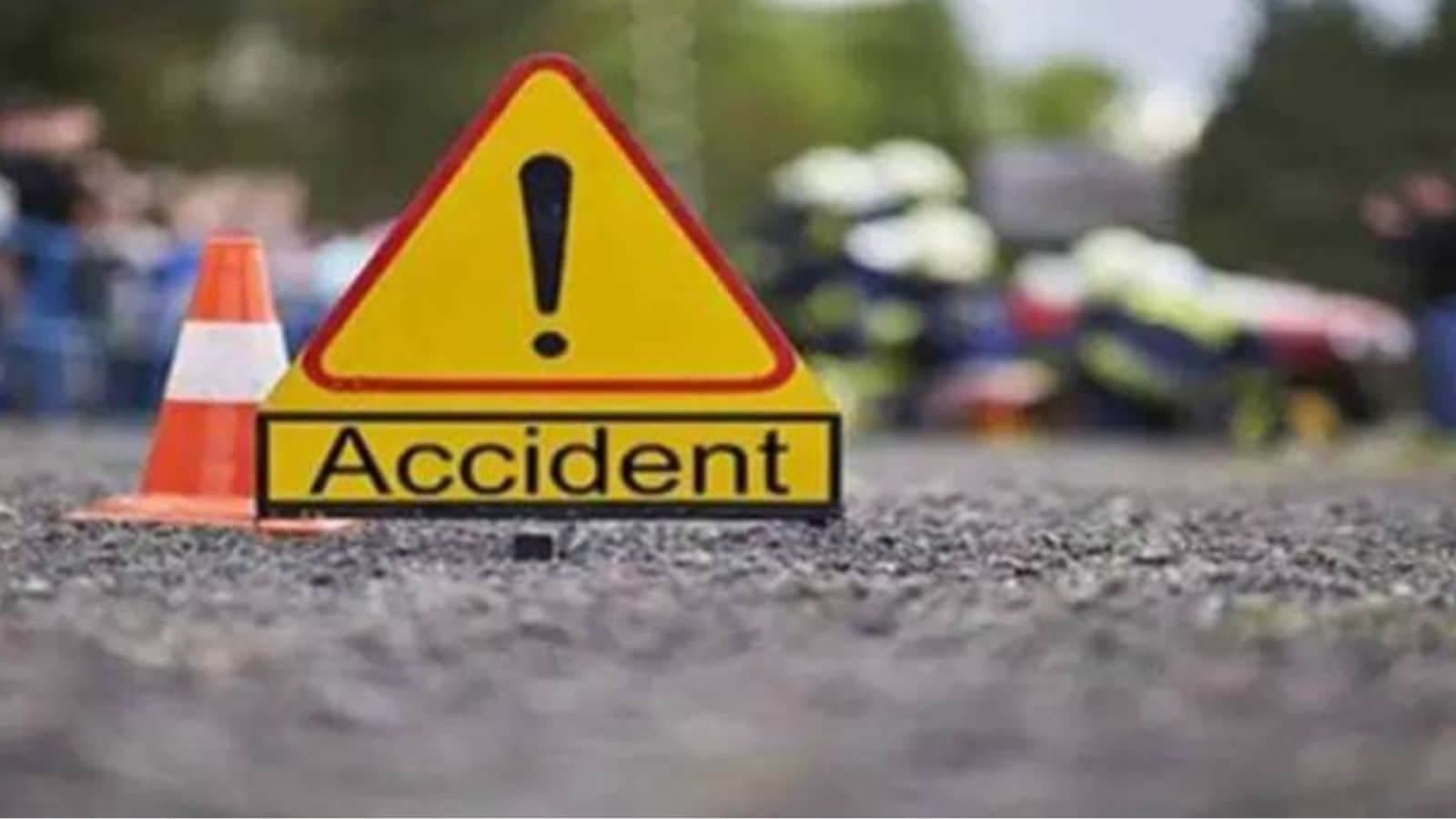 Three children killed, two injured after car plunges into pond in Howrah