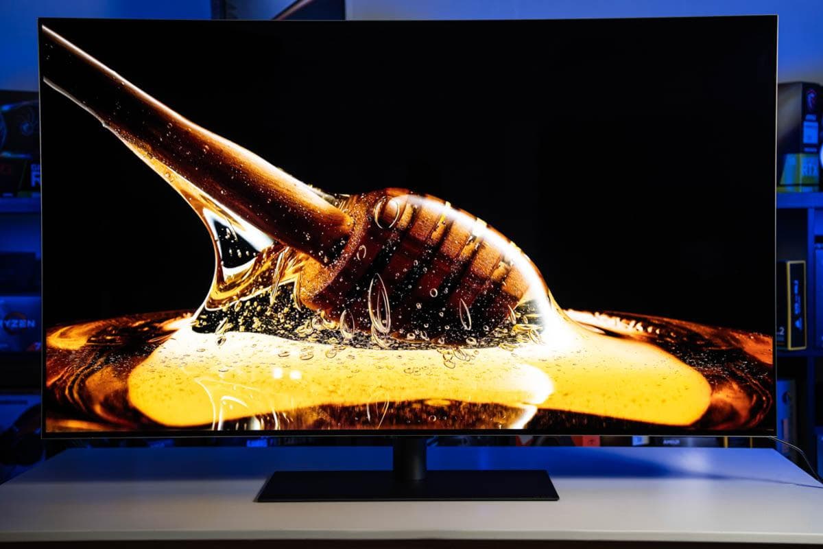 LG’s Flagship 65″ G5 Just Hit a Record-Low Cyber Monday Price