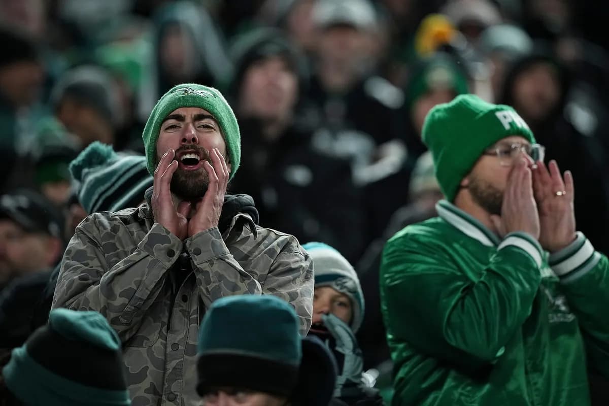 Philadelphia fans hit the boiling point and boo the Eagles in game vs Bears