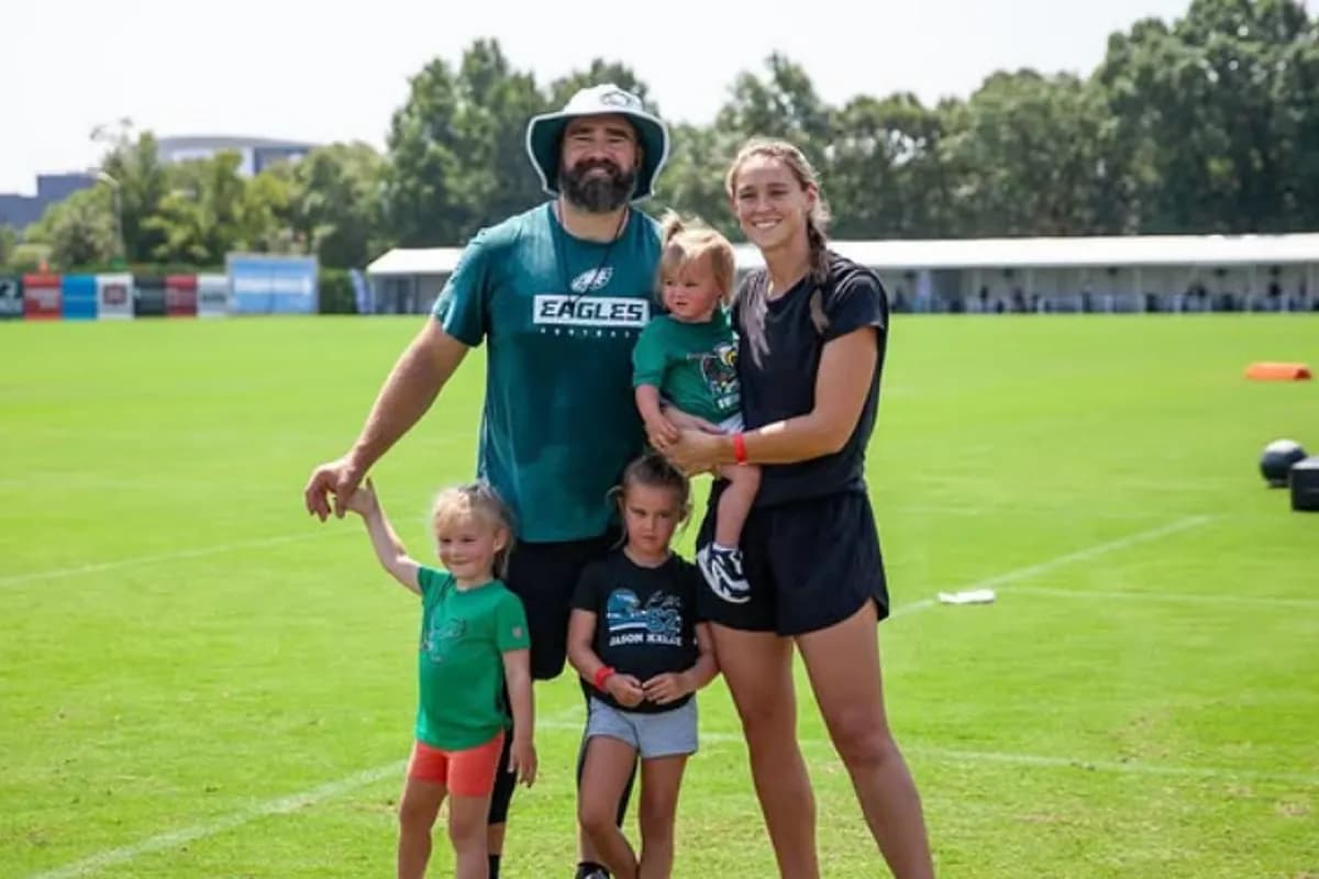 "I'm completely useless": Jason Kelce admits the chaotic role he'll have as host on Thanksgiving