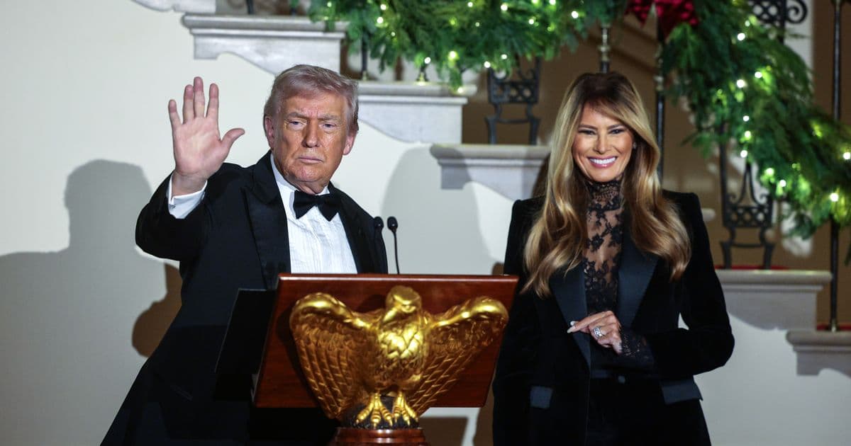 Donald and Melania Trump Have Themselves an Awkward Little Christmas
