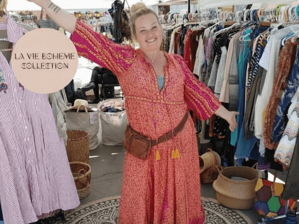 Can you make a living selling vintage clothing on Poshmark? This millennial Canadian has found a way