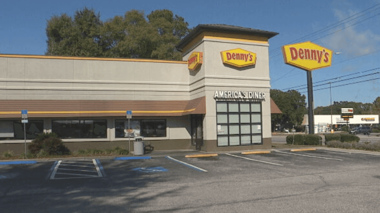 Denny's employees in Pensacola face financial crisis as paychecks bounce for weeks