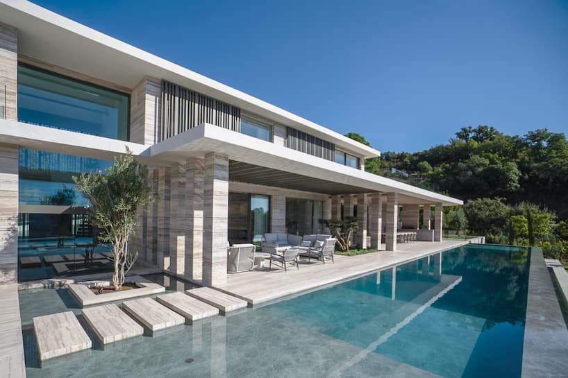 ARK architects build bio-villa in southern spain from unprocessed materials