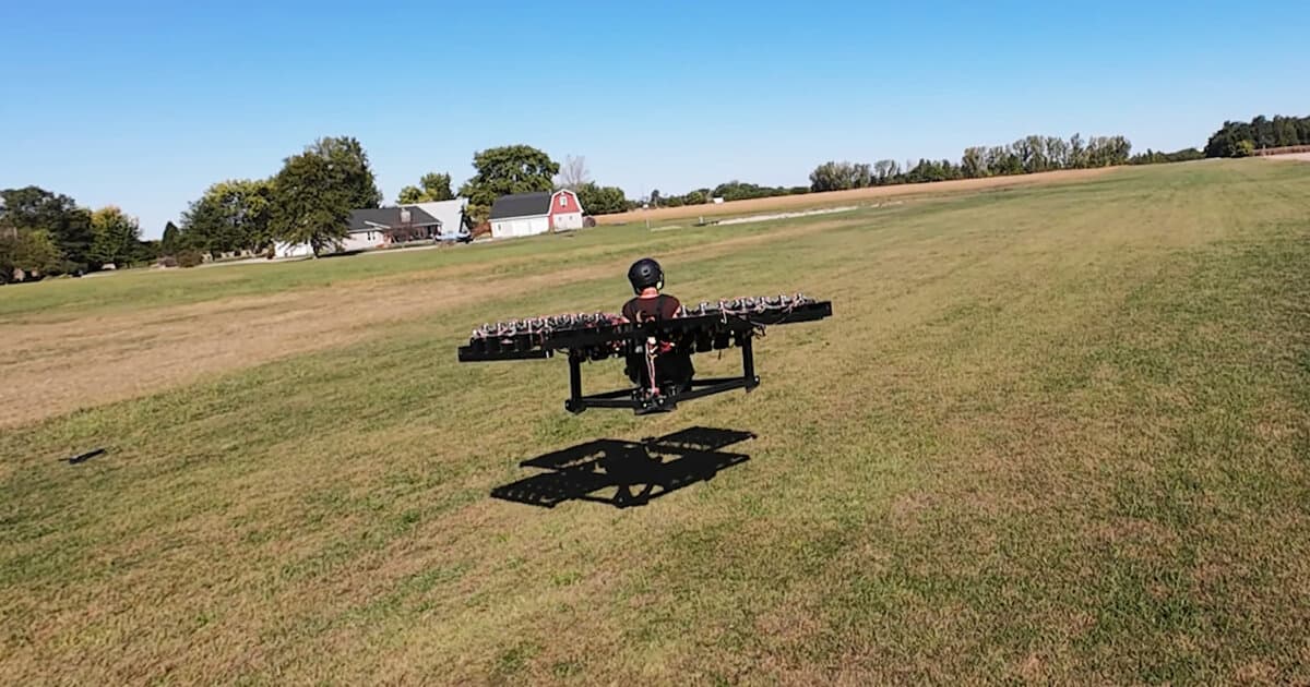 electric solo jetbike hovers as personal air vehicle for pilots without license