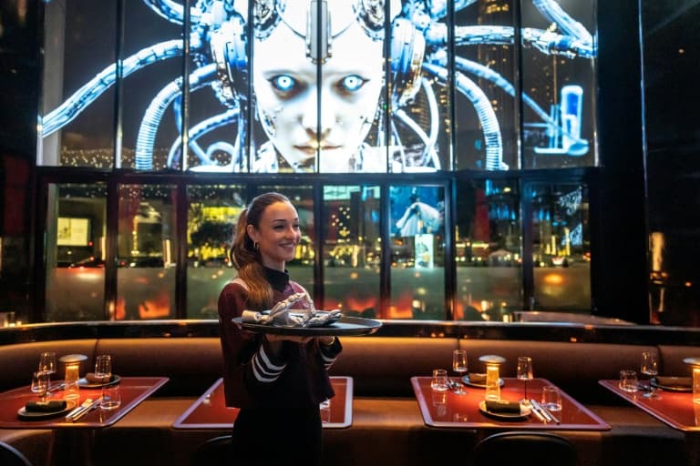 ‘Dinosaur tartare’ and holograms: Dubai AI chef sparks awe and ire
