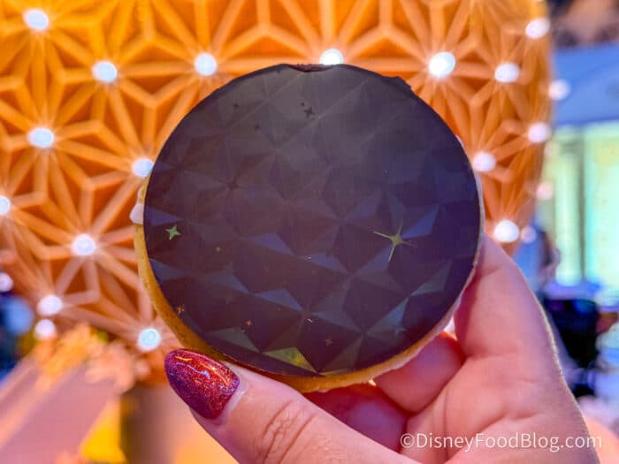 You Can Win a FREE Prize in EPCOT Just For Eating Cookies