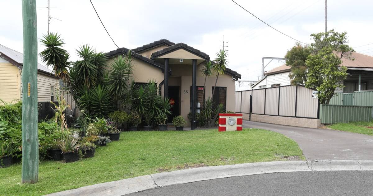 Wollongong brothel seeks longer opening hours