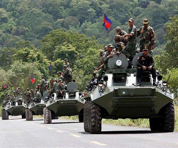 Cambodian death toll in Thai border clashes rises to 6: defence ministry